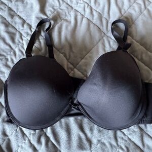 Maidenform 40D Black Push Up Bra